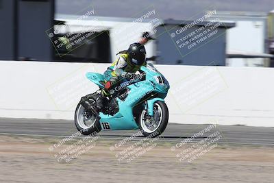 media/Oct-05-2025-CVMA (Sun) [[beeef4f201]]/Race 2-Supersport Middleweight/